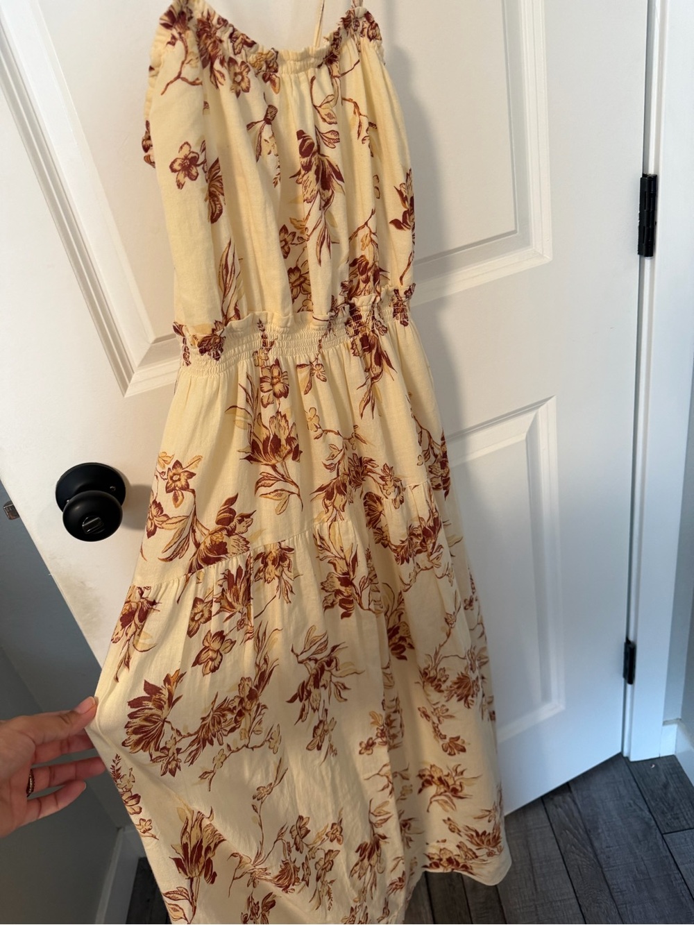 Melrose and Market Floral Cream midi Sundress in small with adjustable tie strap - Picture 4 of 6